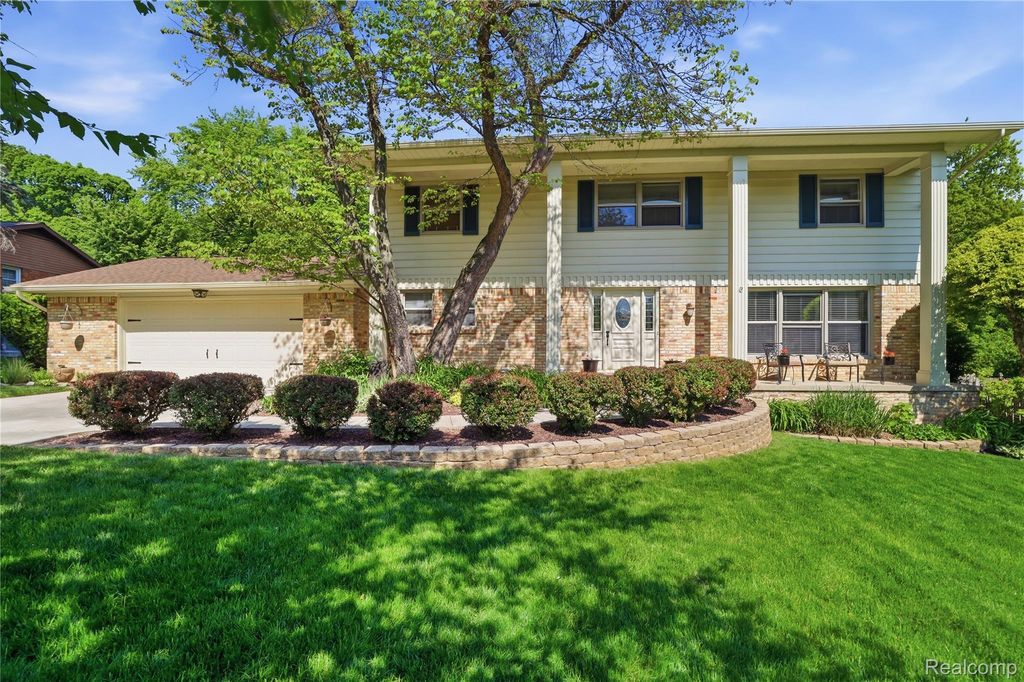 6211 Kings Scepter Road, Grand Blanc charter township