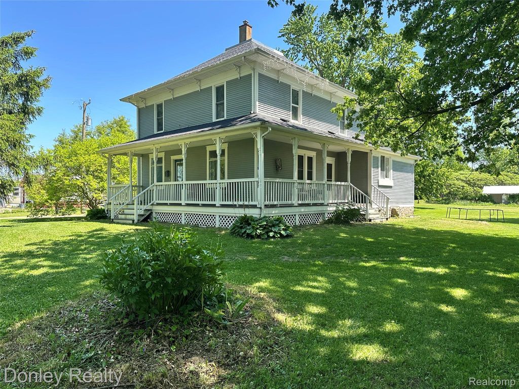 1810 Wheeler Road, Moore township