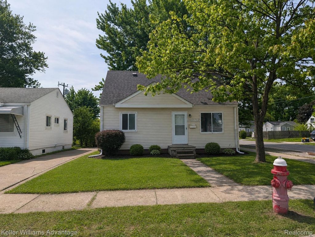 13006 Sherman Avenue, Warren