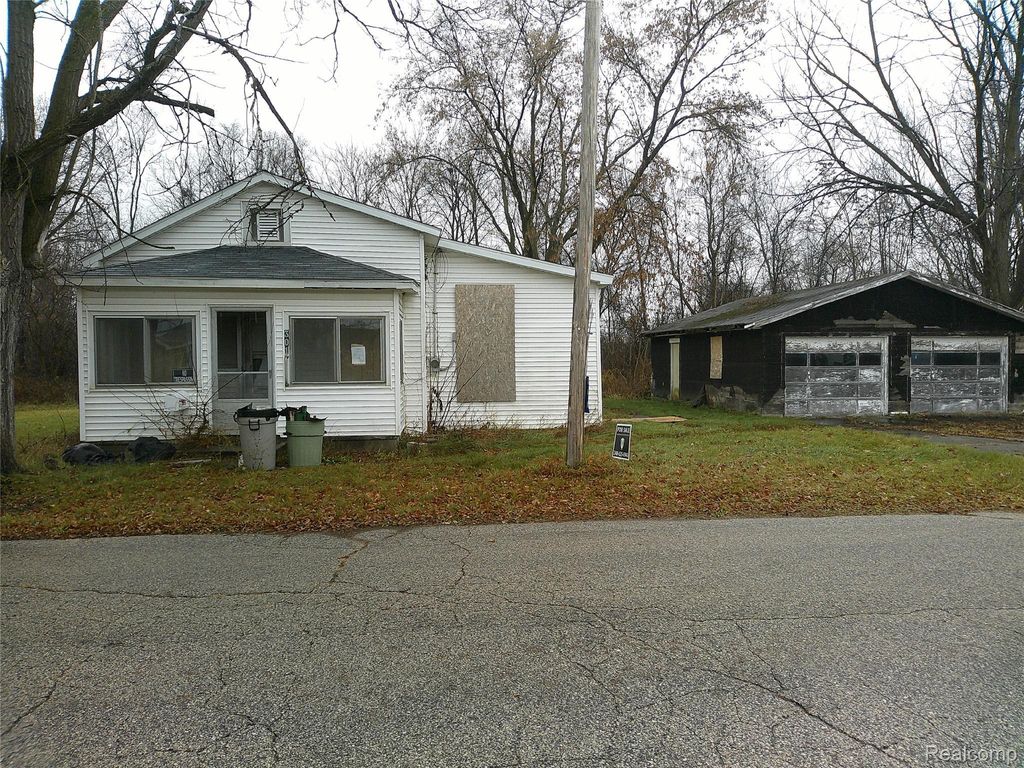 301 Chesaning Street, St. Charles village