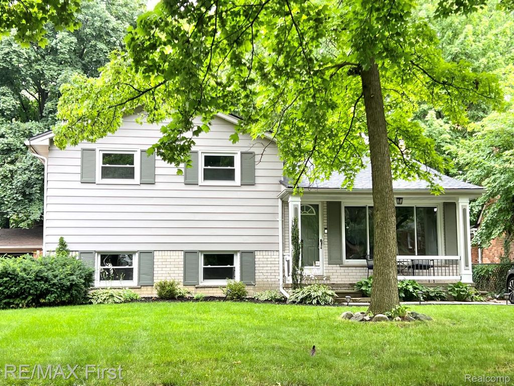 908 Marywood Drive, Royal Oak city