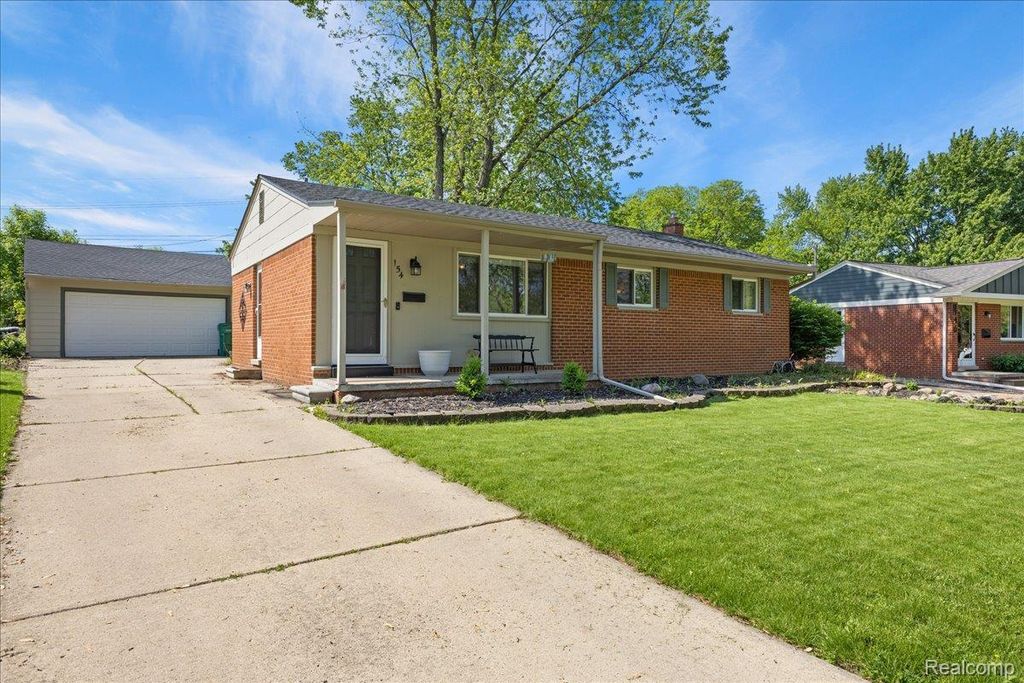 154 Nichols Drive, Saline city