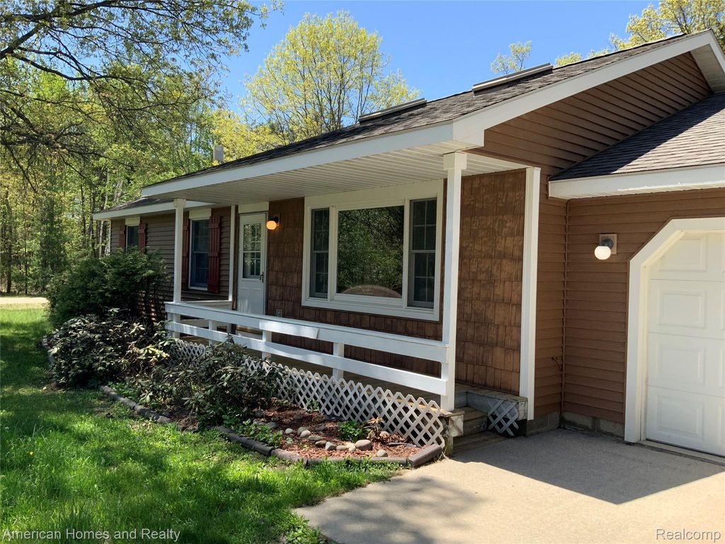 7395 Crestwood Drive, Oscoda charter township
