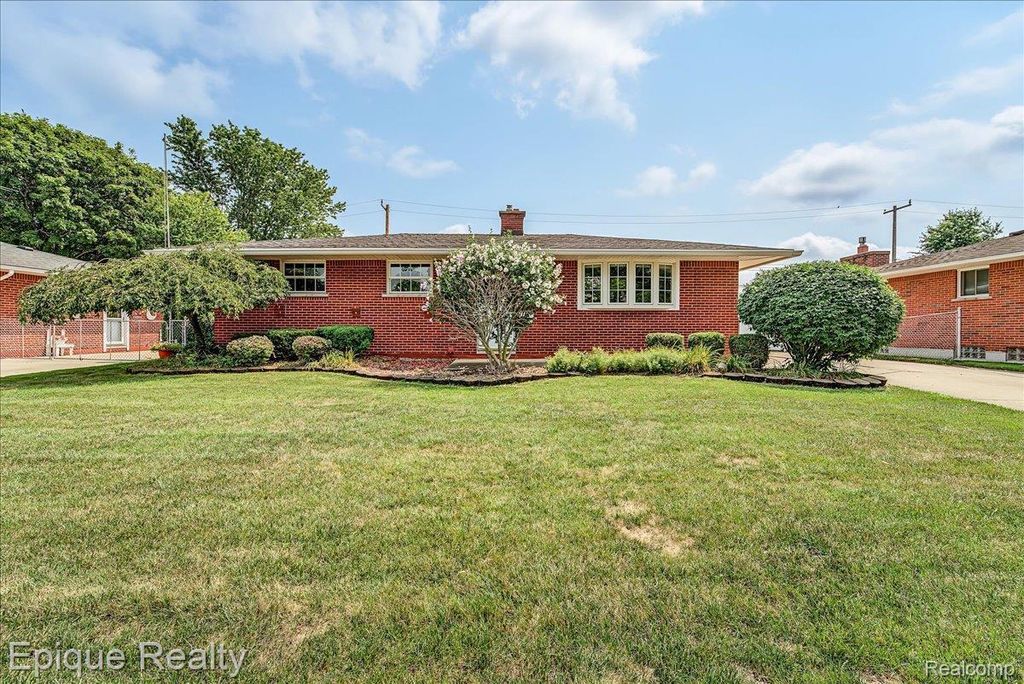 29749 Ailanthus Drive, Flat Rock city