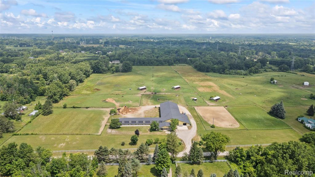 5095 Casey Road, Dryden township