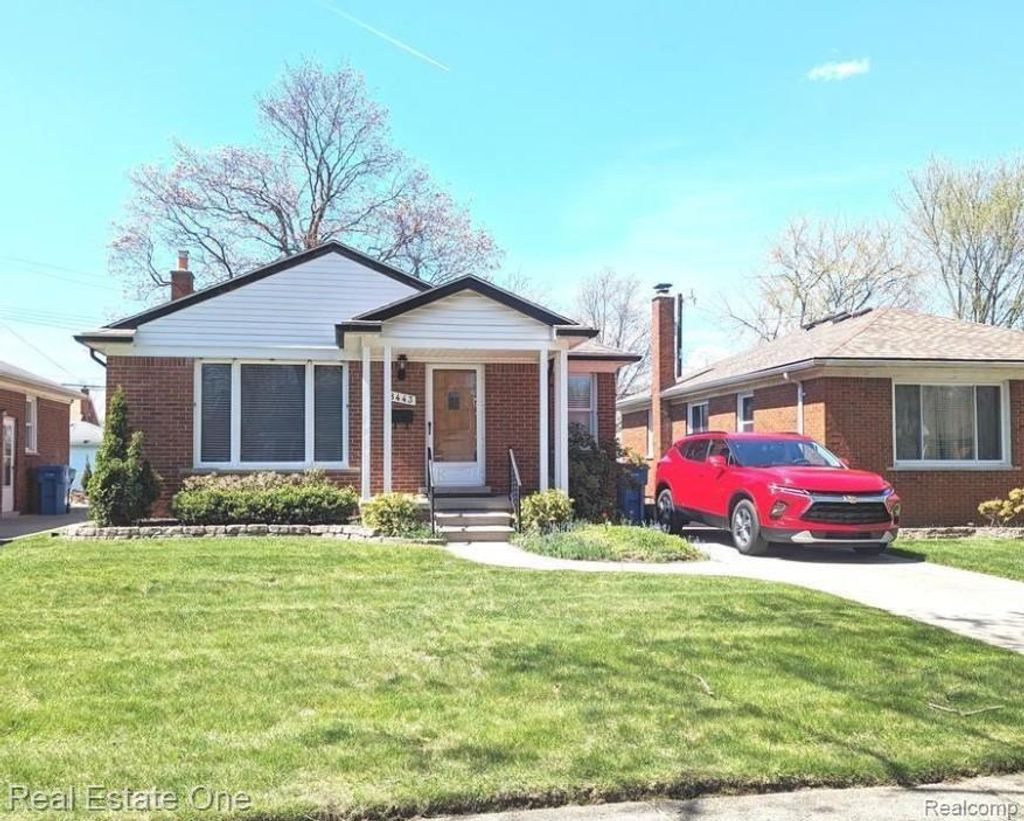 8443 Riverdale Street, Dearborn Heights city
