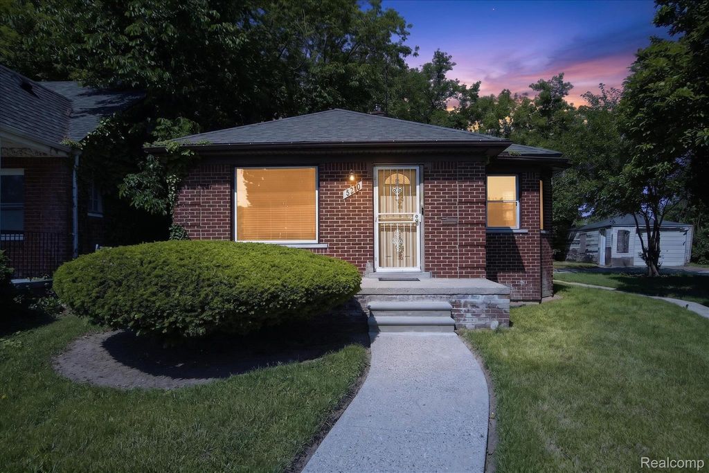 9821 Manistique Street, Detroit city