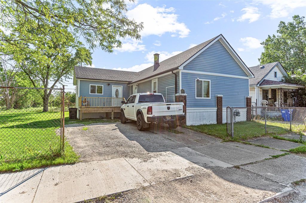 9983 Quincy Street, Detroit city