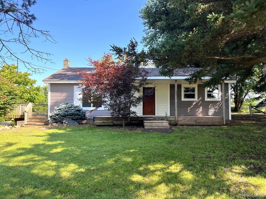 3355 E Braden Road, Antrim township
