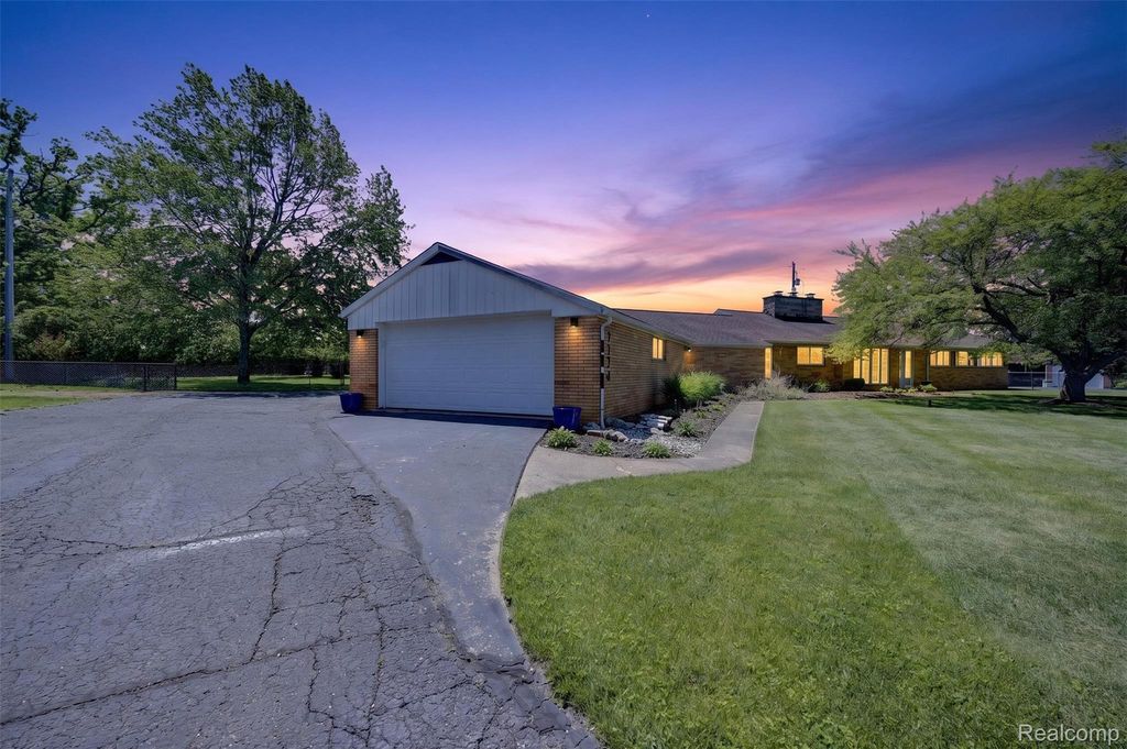 7174 Meadowvue Drive, Grand Blanc charter township