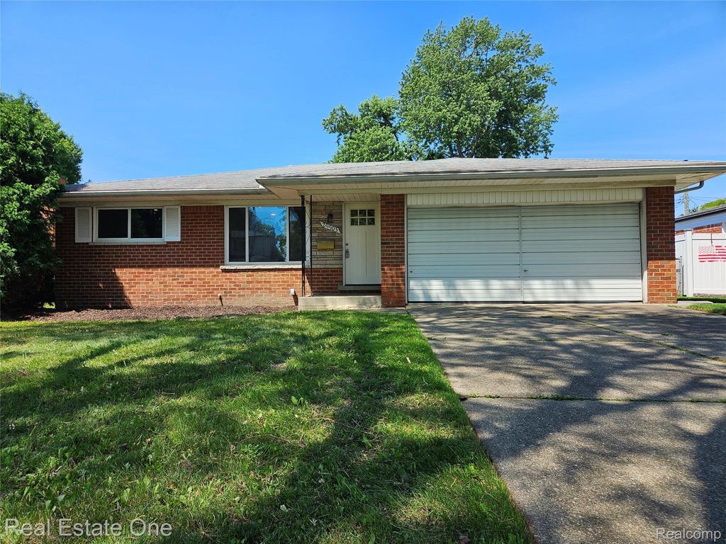 29903 Blossom Lane, Warren city