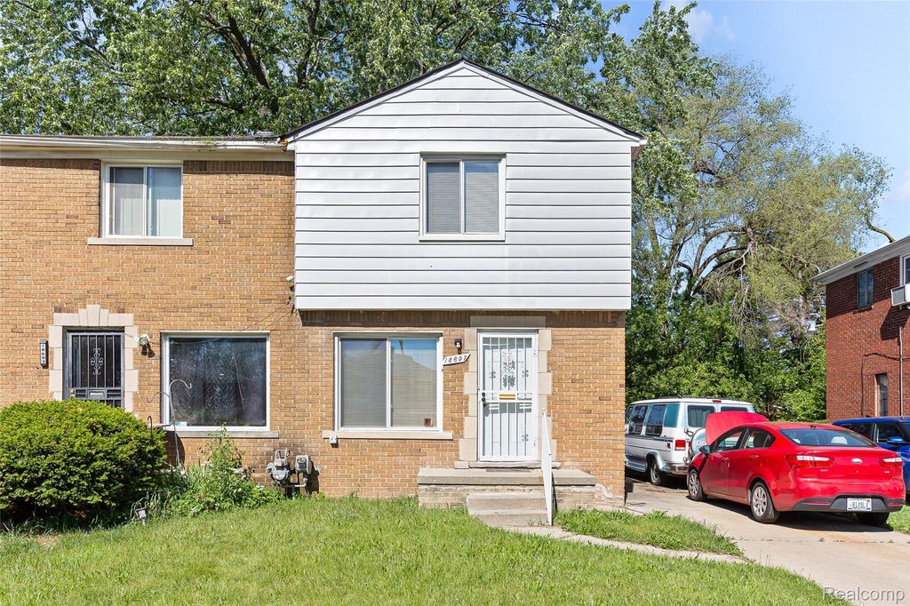 18697 Schaefer Highway E, Detroit city