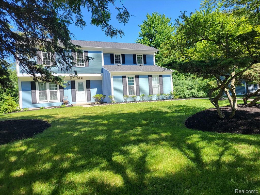 5791 Beauchamp Place, West Bloomfield charter township
