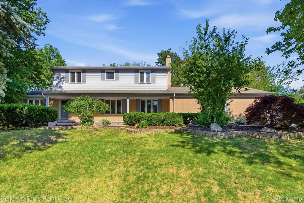 6966 Killarney Drive, Troy city