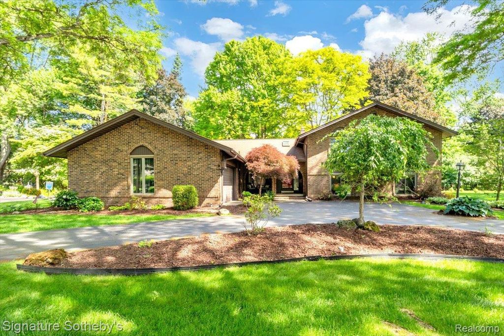 2538 Red Fox Trail Drive, Troy city
