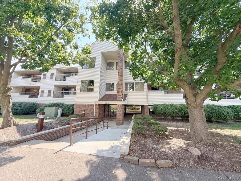 30450 Orchard Lake Road #73, Farmington Hills city