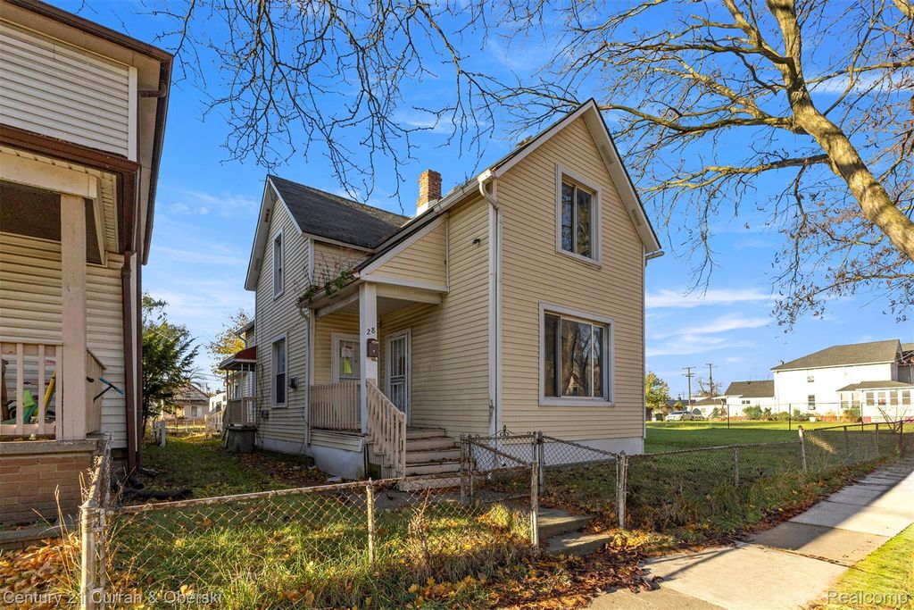 28 E James Street, River Rouge city