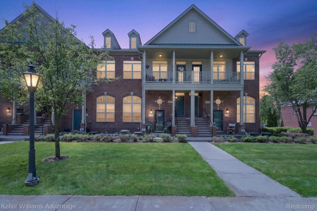 446 Old Pine Way, Walled Lake city