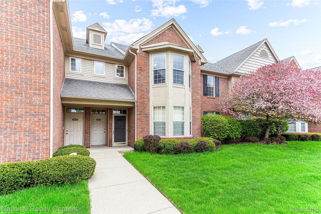 49277 Silver Birch Circle, Shelby Twp