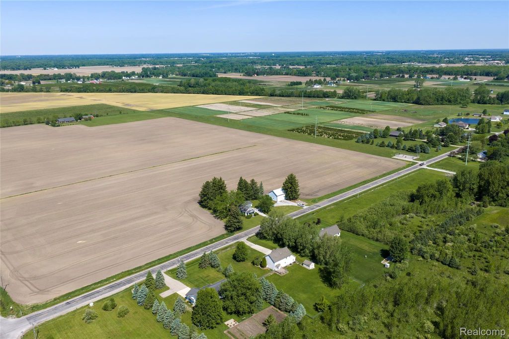 2900 S Miller Road, James township
