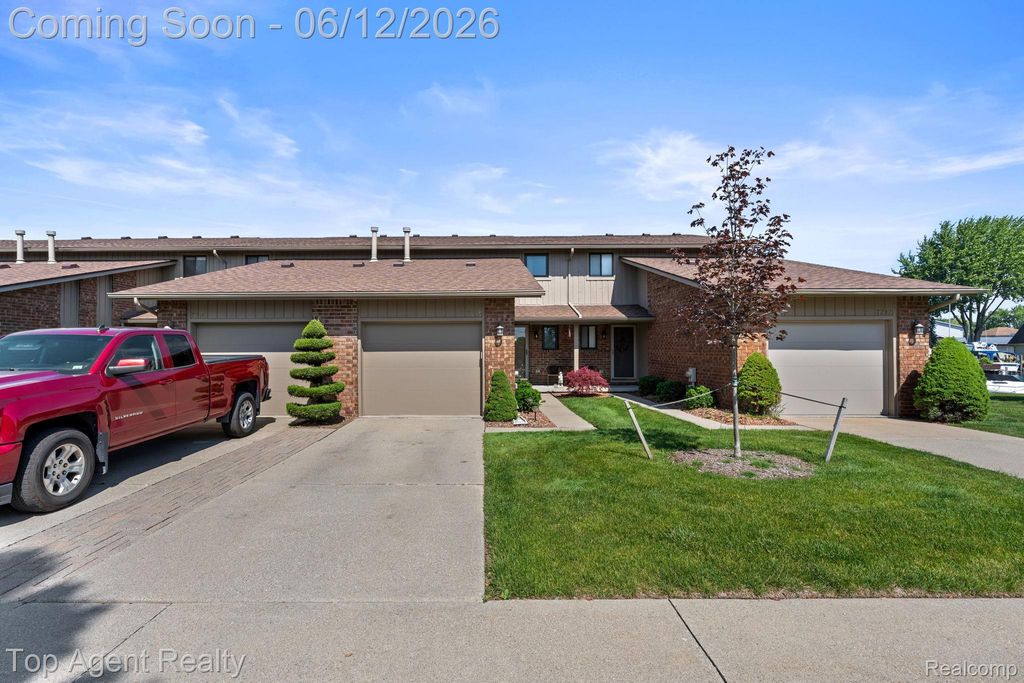 7214 Harbor Drive, Clay