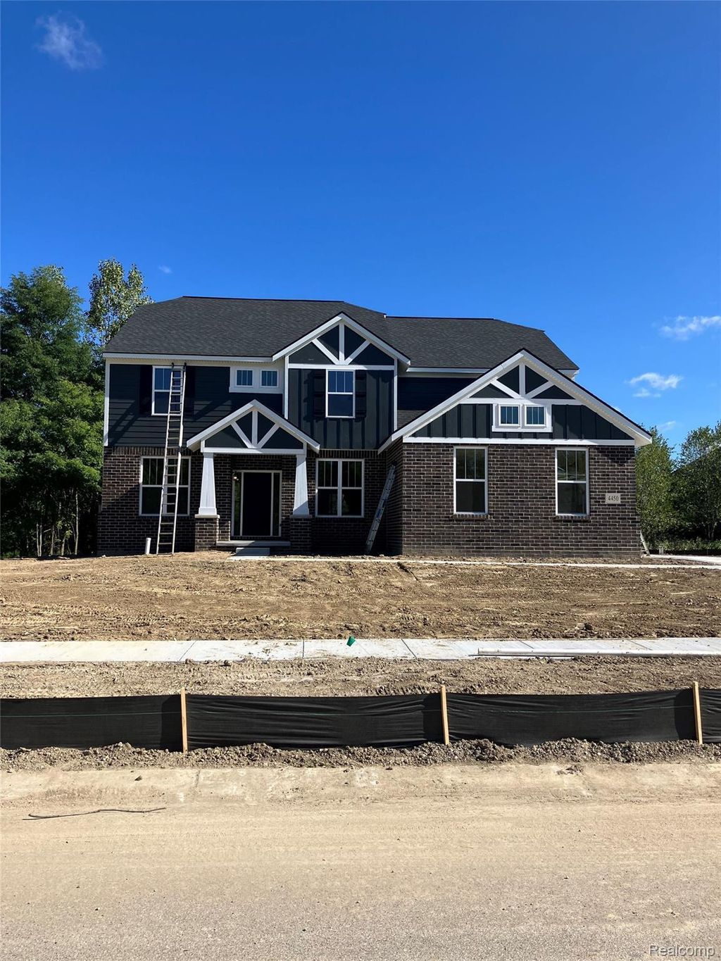 4450 Edison Boulevard, Genesee charter township
