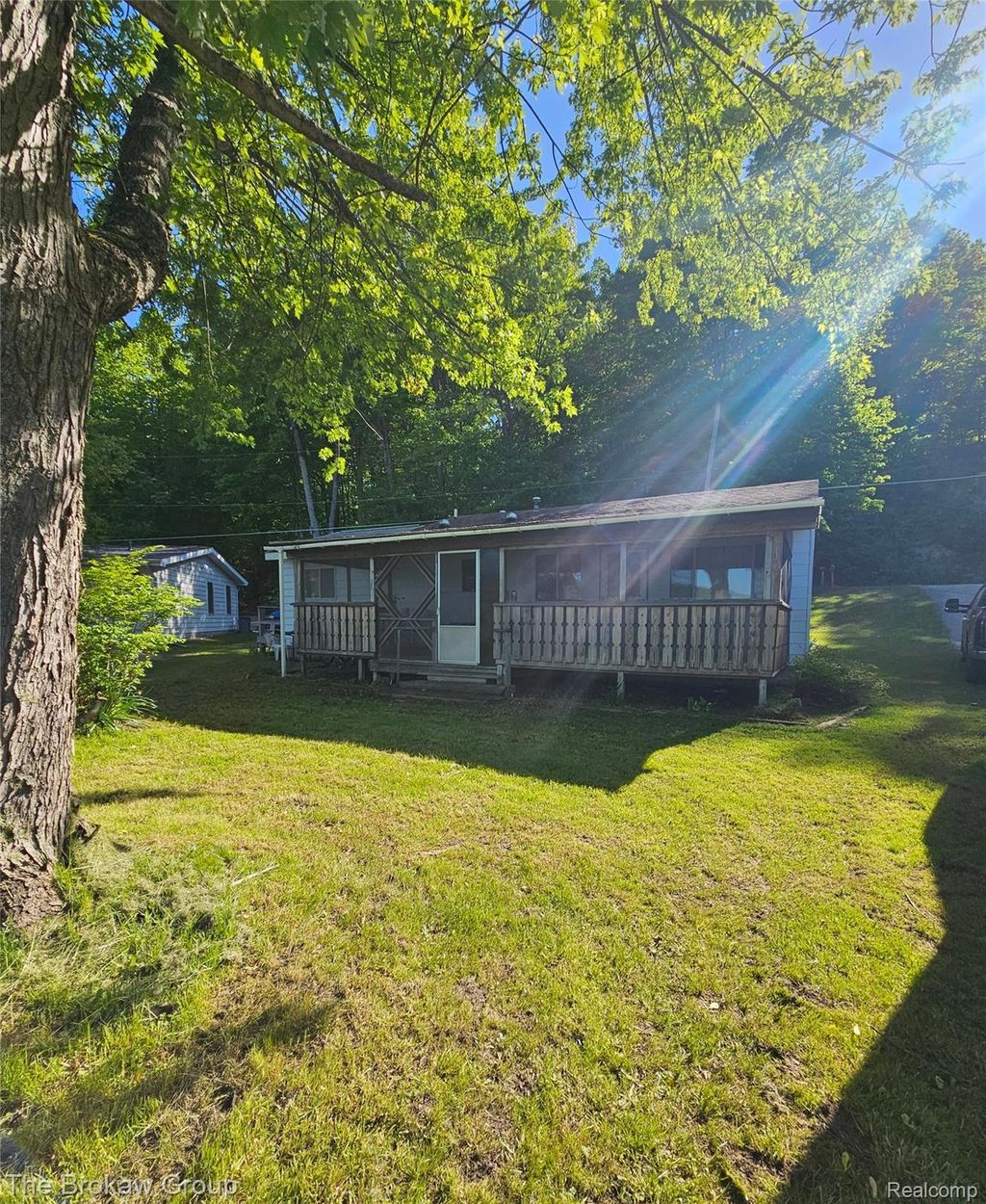 4448 Loon Lake Road, Plainfield township