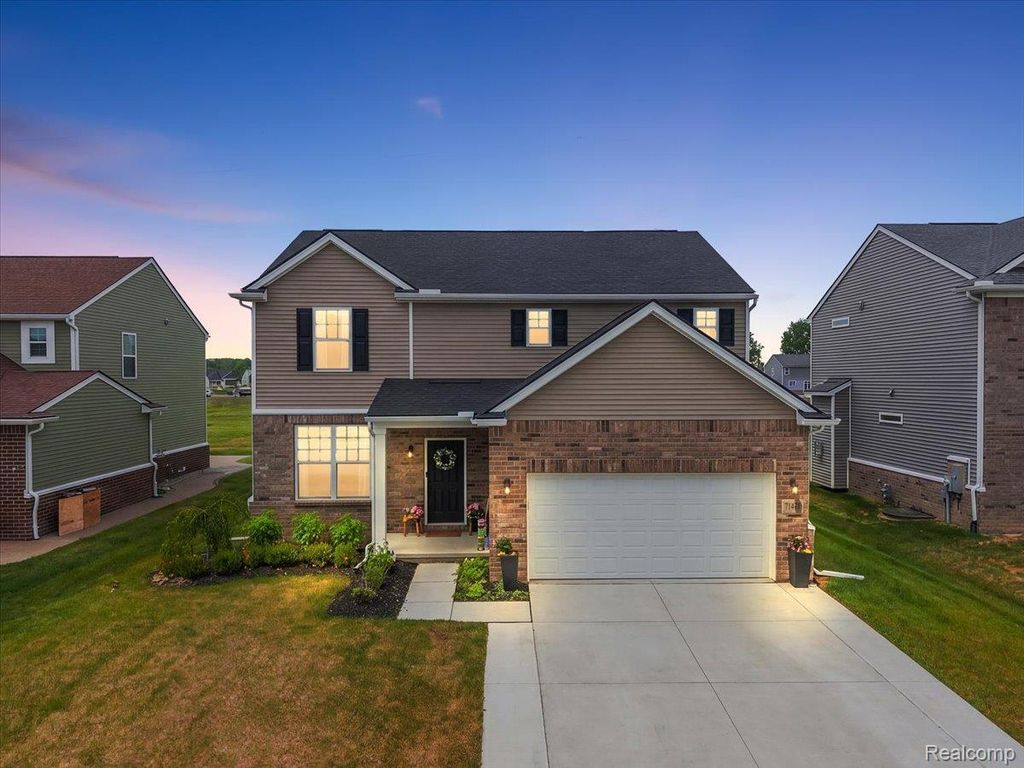71471 Julius Drive, Bruce township