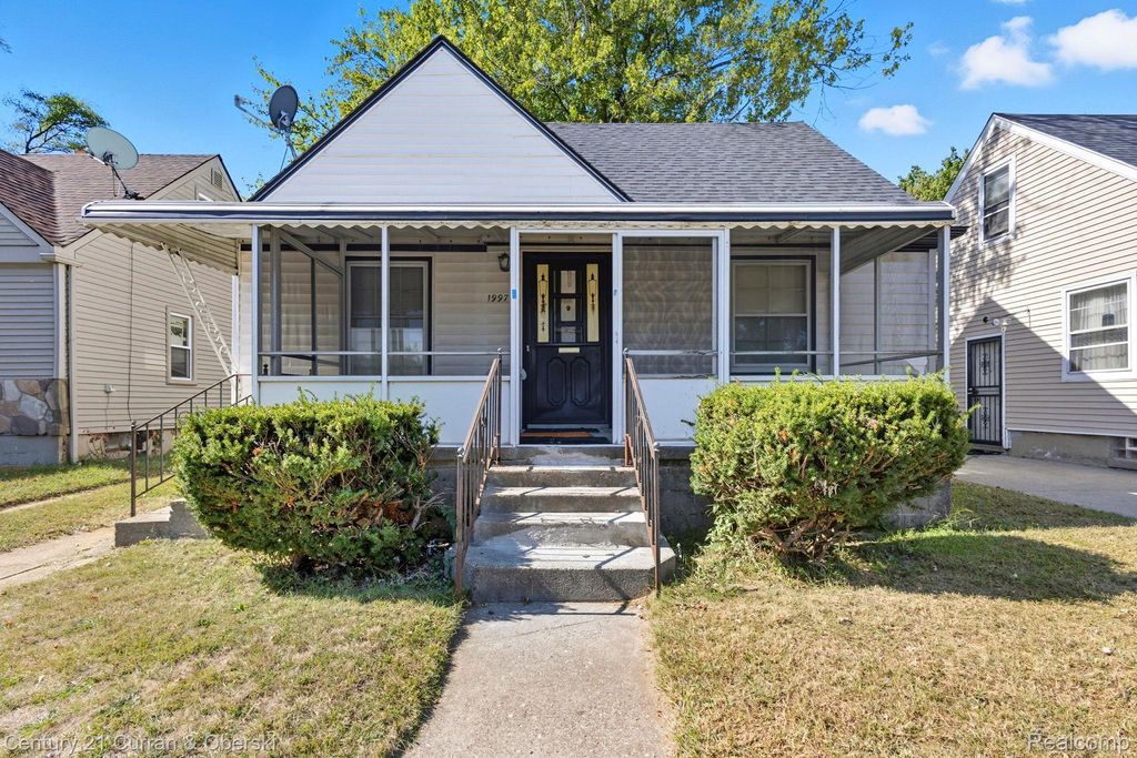 19977 Santa Barbara Drive, Detroit city