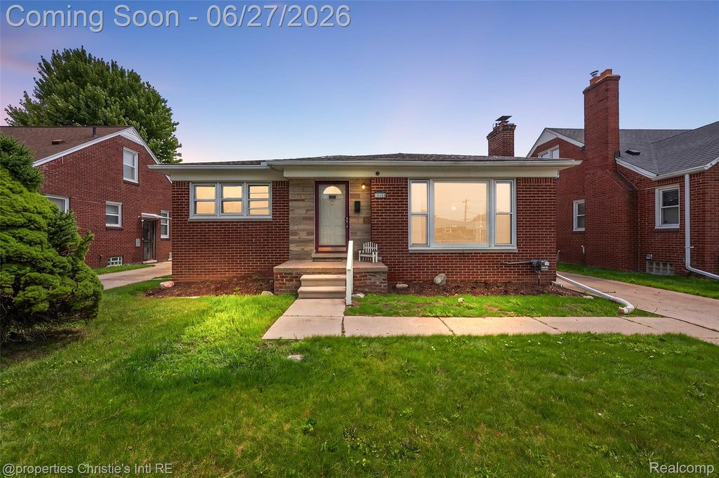15654 Juliana Avenue, Eastpointe city