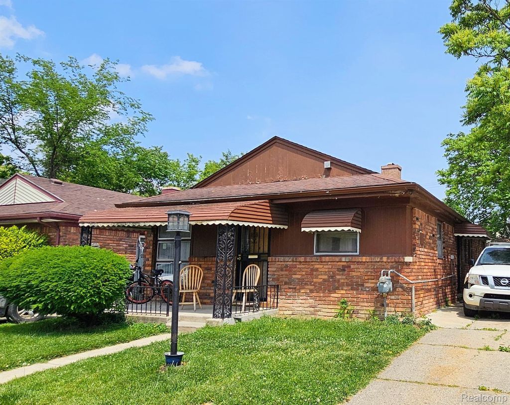 8520 Alpine Street, Detroit city