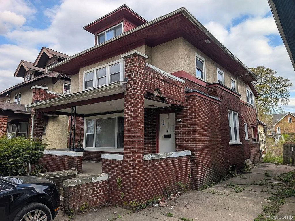 108 Massachusetts Street, Highland Park city