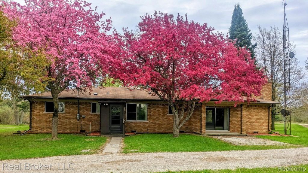 7860 Rynn Road, Kenockee township