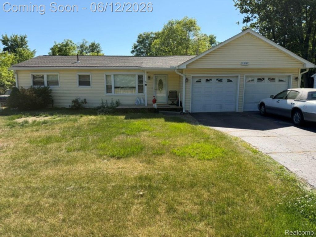53151 Fairchild Road, Chesterfield township