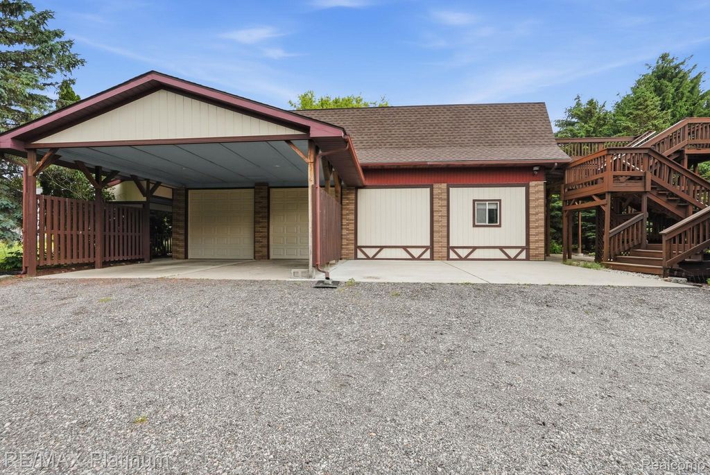 4328 N Gale Road, Richfield township