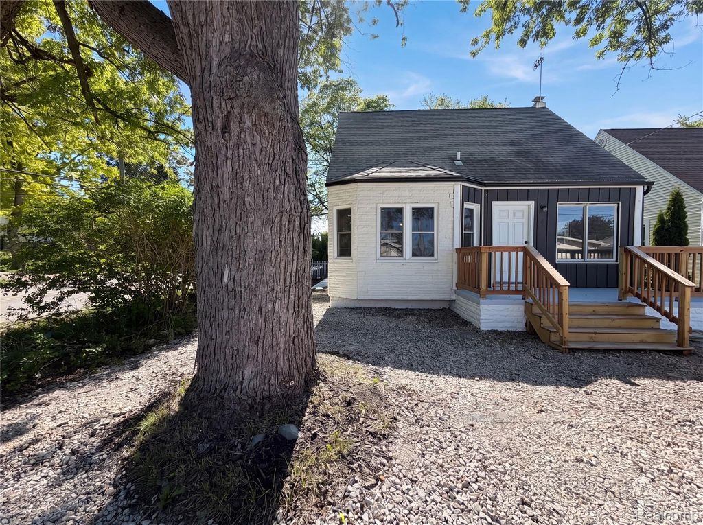492 Algene Street, Lake Orion