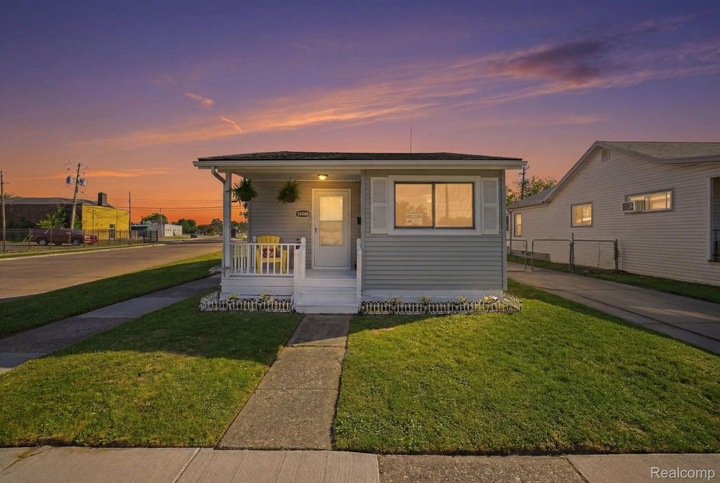 14890 Collinson Avenue, Eastpointe city