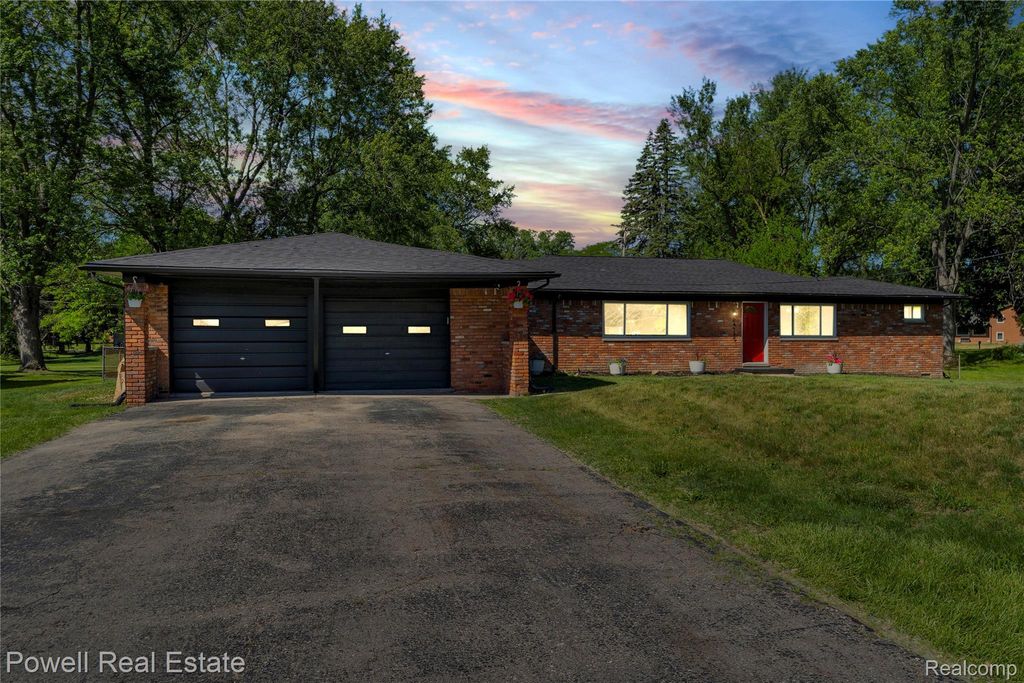 24139 Philip Drive, Southfield city