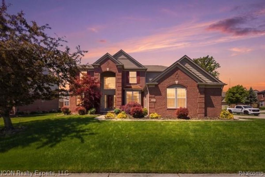 48879 Michaywe Drive, Macomb township