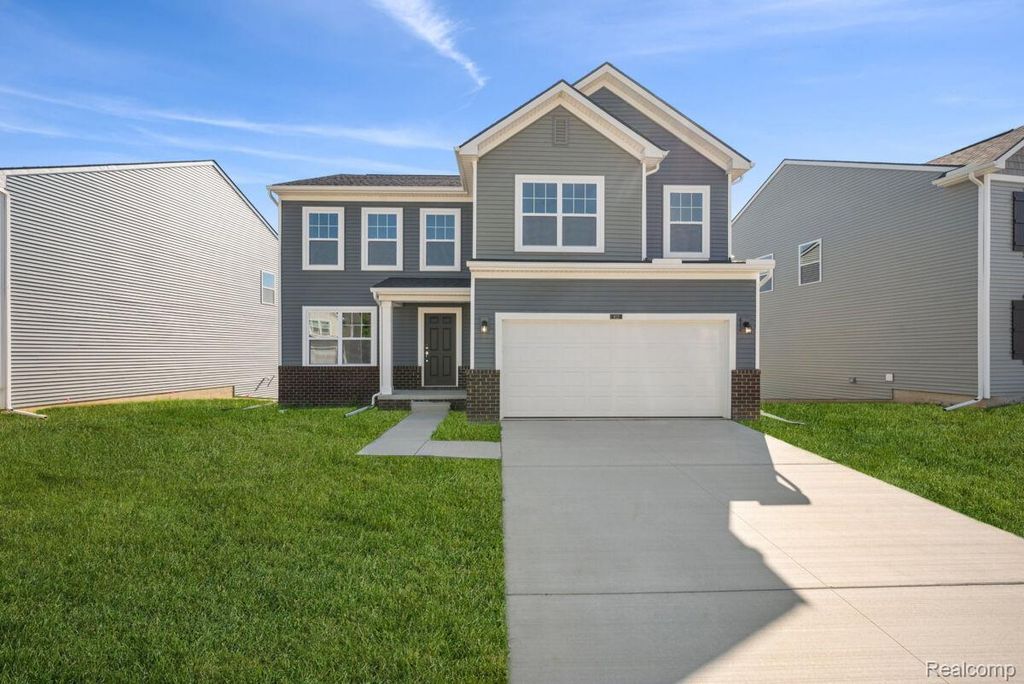 412 Hidden River W W, Holly township