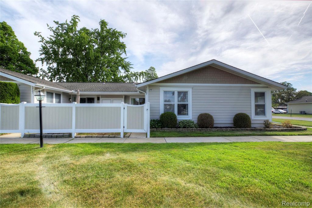 22727 Cortes Street, Novi