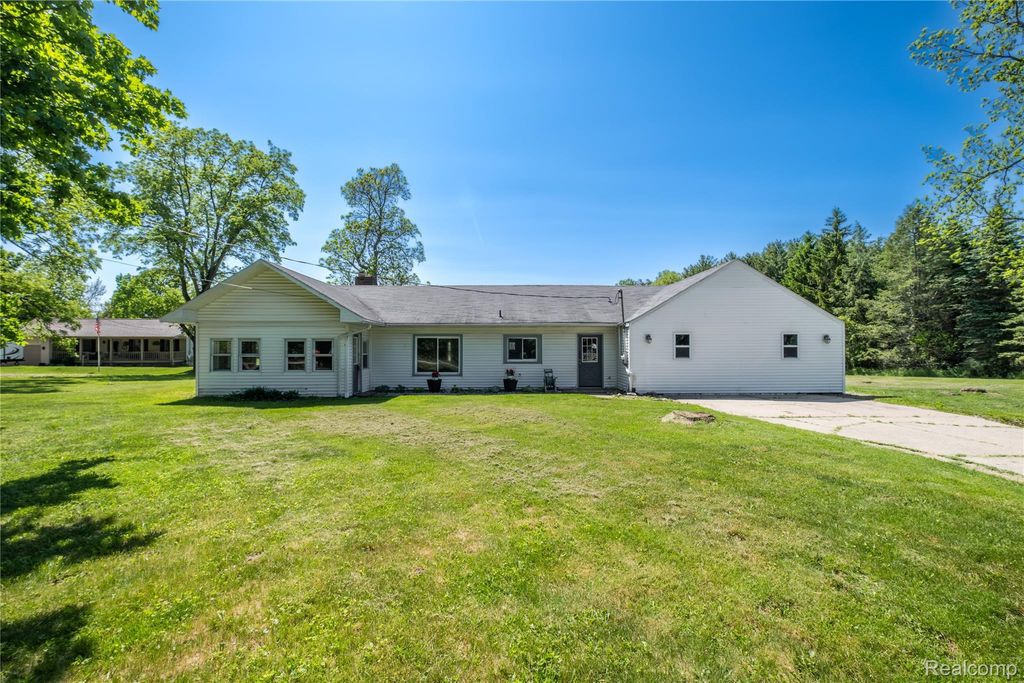 12238 Jennings Road, Fenton charter township