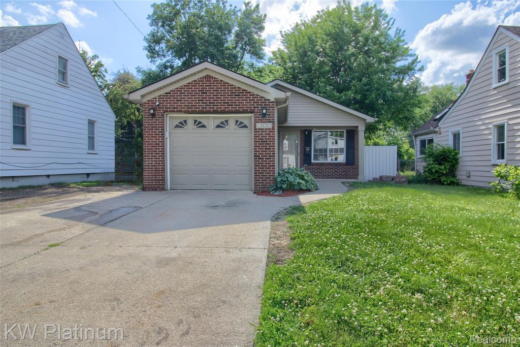 4452 Croissant Street, Dearborn Heights city