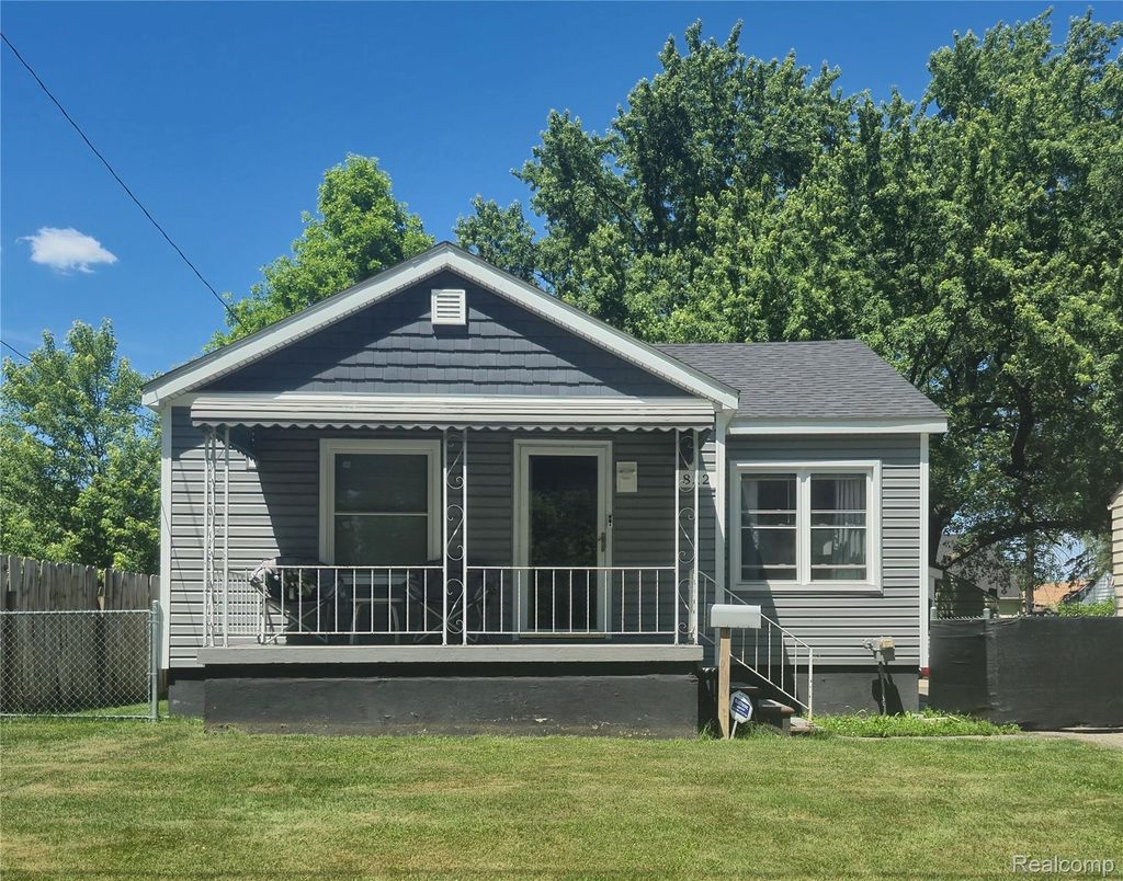 822 Crawford Street, Flint city