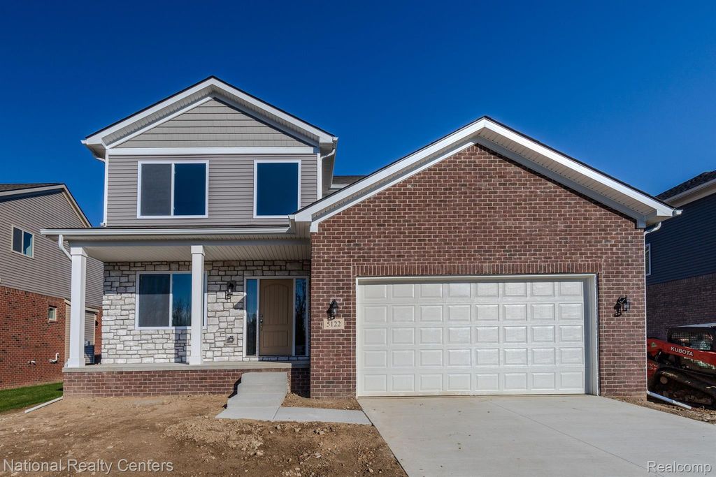 53188 Woodland Meadows Drive, Chesterfield township