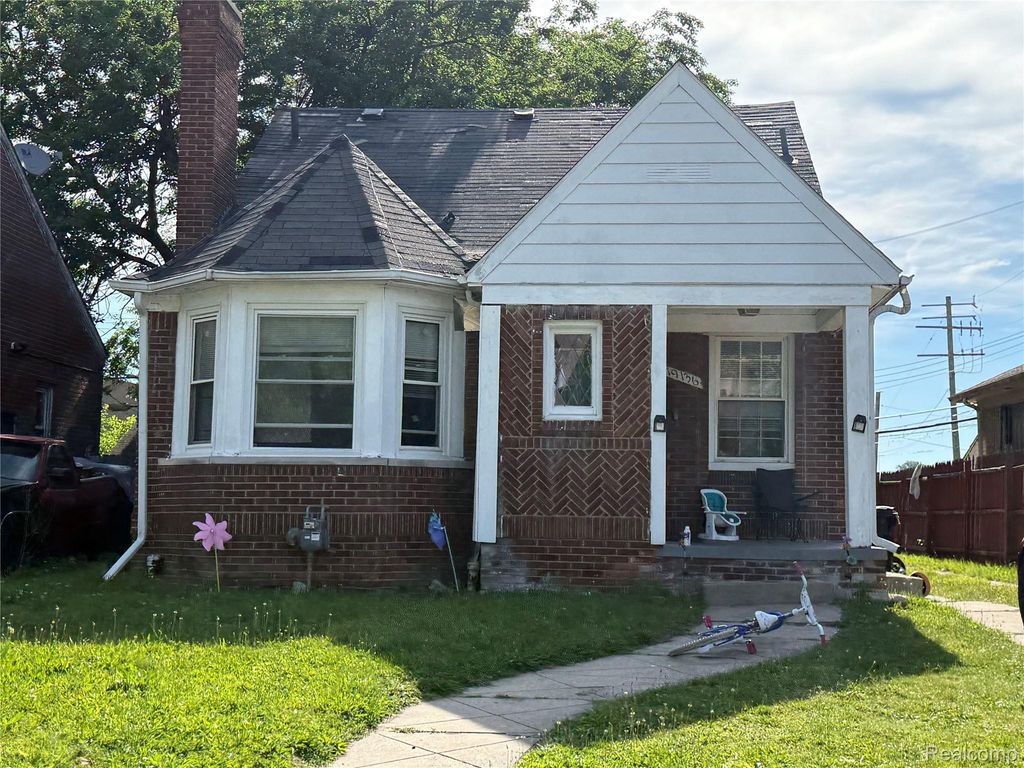 19136 Tracey Street, Detroit city