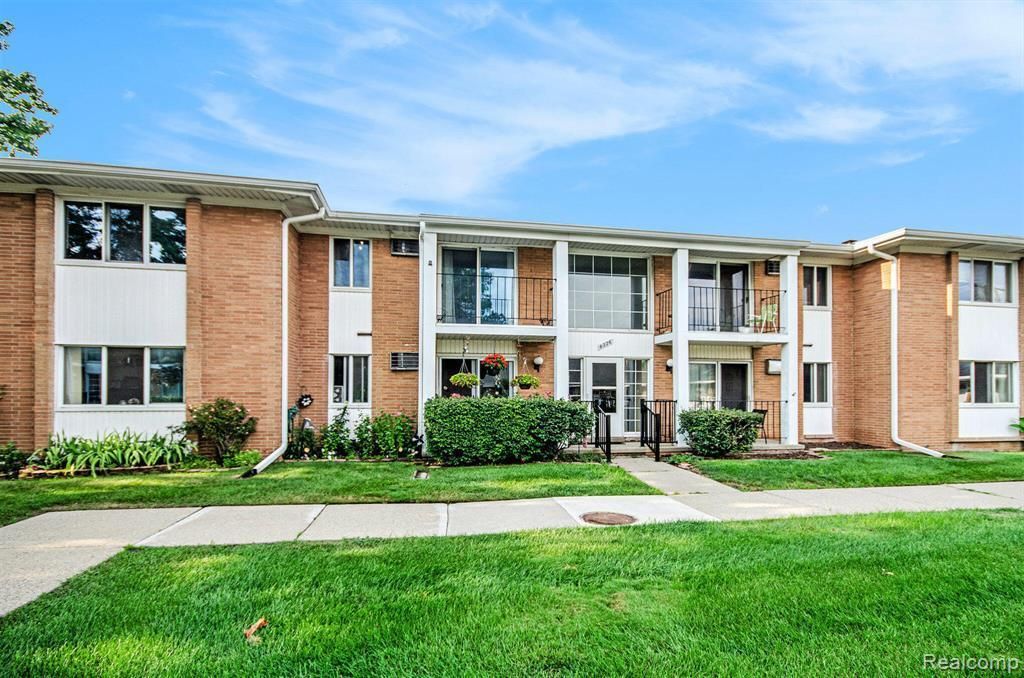 8203 Huntington Street 16, Westland