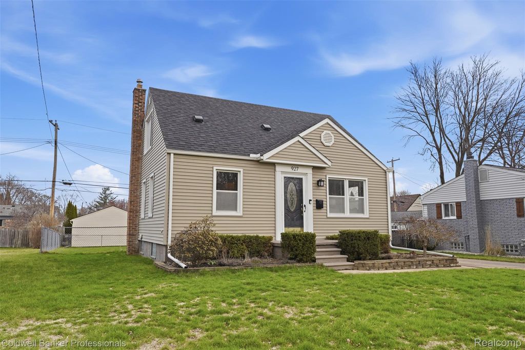 927 Montrose Avenue, Royal Oak city