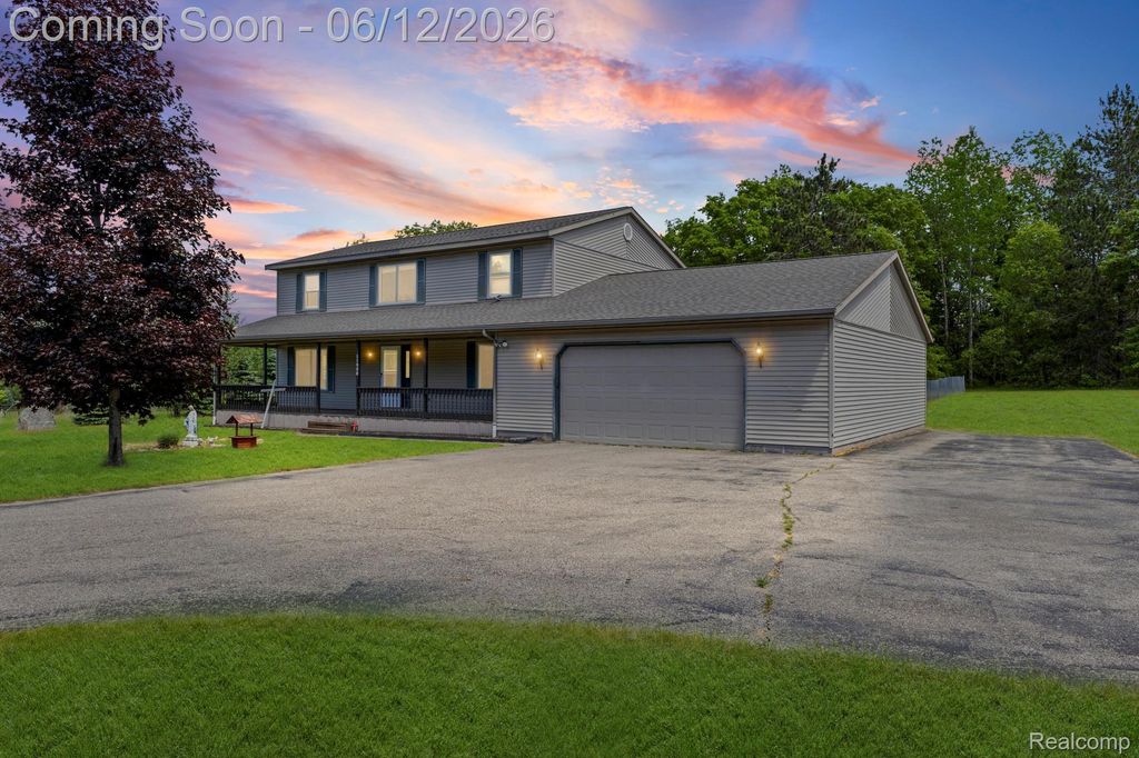 11050 Old Orchard Court, Roscommon township
