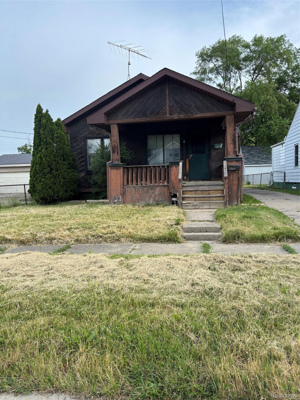 1122 Simcoe Avenue, Flint city